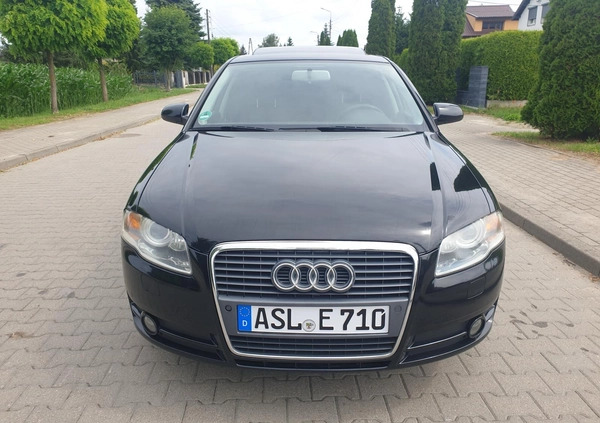 Audi A4 cena 17900 przebieg: 247000, rok produkcji 2005 z Świecie małe 301